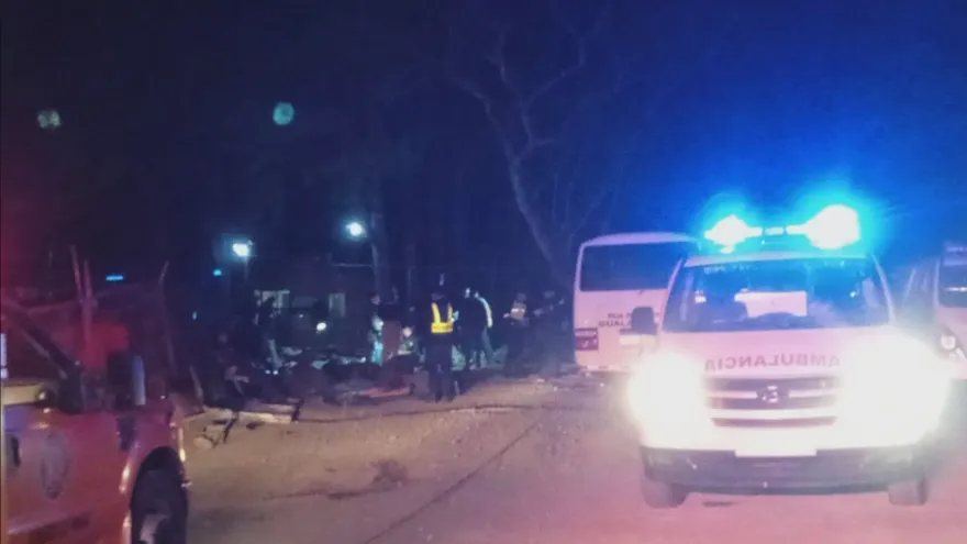 El bus cayó a un precipicio en Gualaca