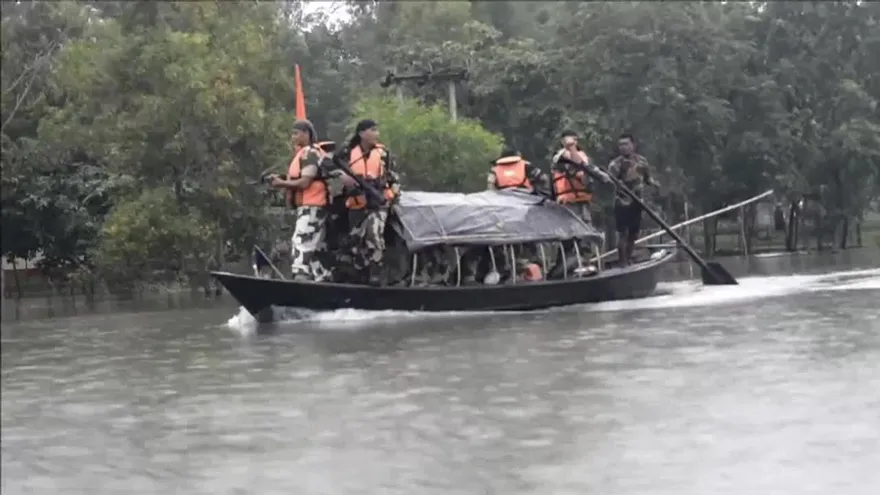 Suman 750 las víctimas en inundaciones al sur de Asia