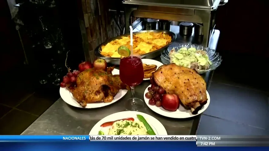 Familias panameñas alistan su cena de Navidad