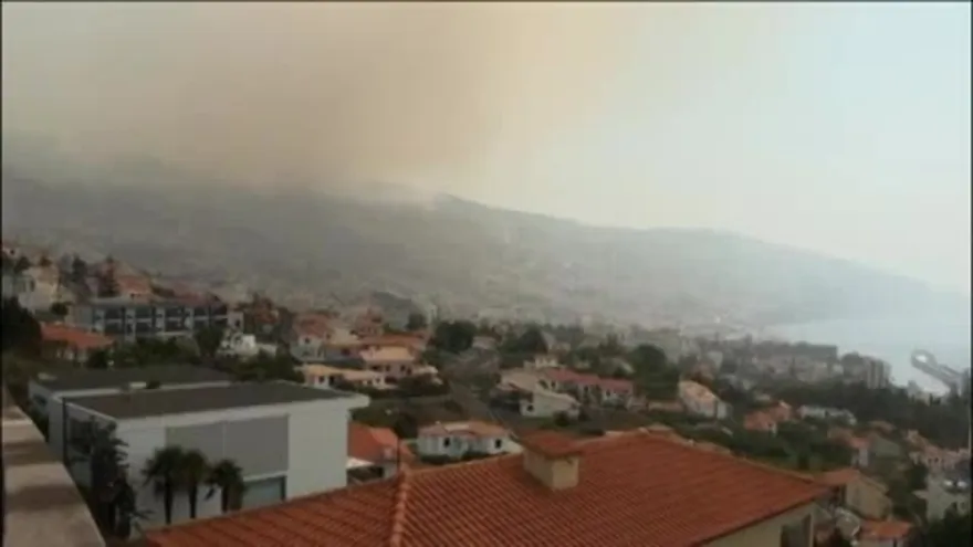 Continúan incendios en Portugal