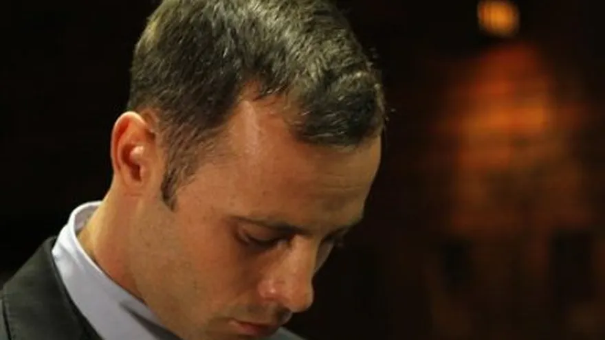 Pistorius sale de su aislamiento