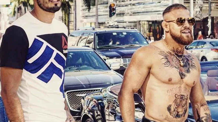 Practicante de "Street workout" se hace pasar por McGregor.