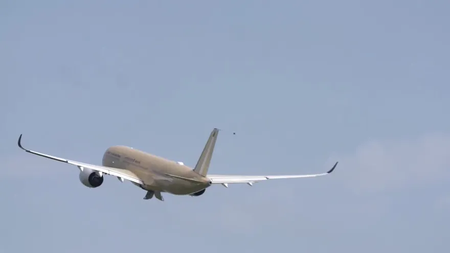 El vuelo comercial más largo del mundo parte hoy de Singapur a Nueva York