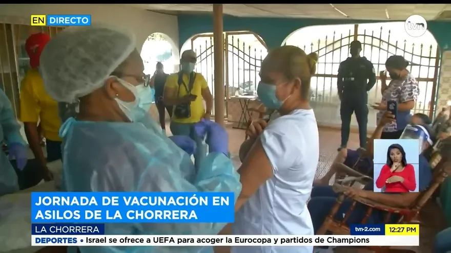 Vacunan contra la COVID-19 en asilos de La Chorrera
