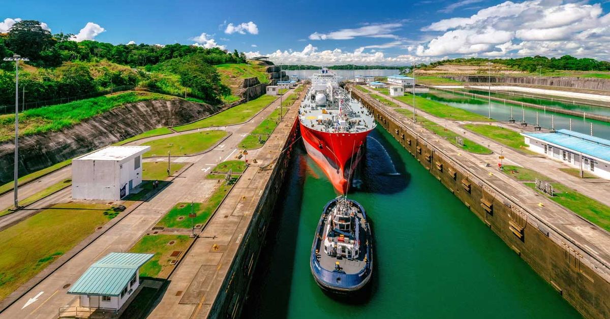 Canal de Panamá firma nueva convención colectiva que fija ajustes salariales para capitanes y oficiales