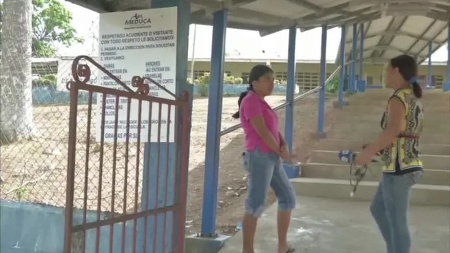 Temen cierre de escuela de Tambo en Coclé