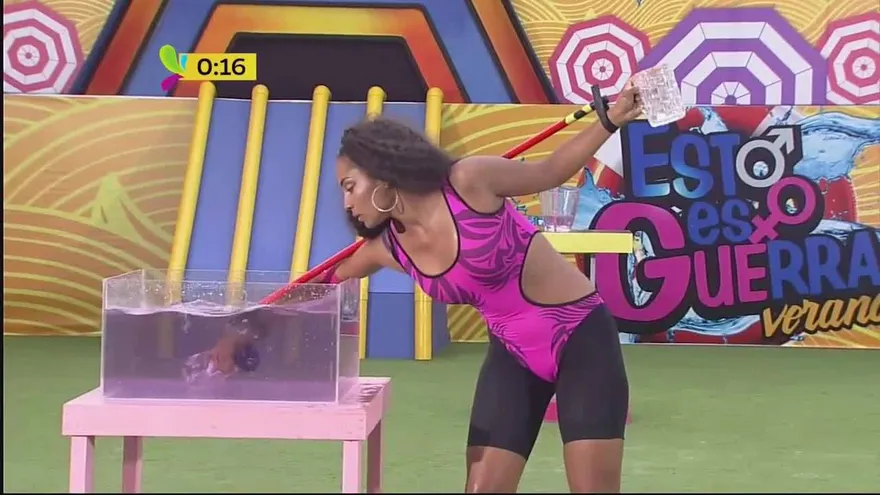 Contundente puntuación de las Curvas jugando Cubetazo