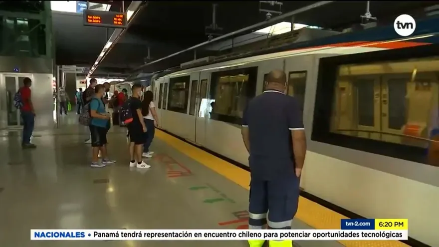 Minsa evalúa uso obligatorio de pantallas faciales en los buses.