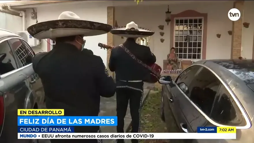 Serenatas a las madres cumpliendo normas de bioseguridad