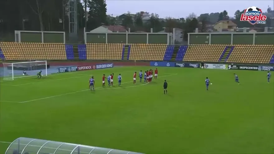 Ismael Díaz aportó un gol y una asistencia en la victoria del Porto B