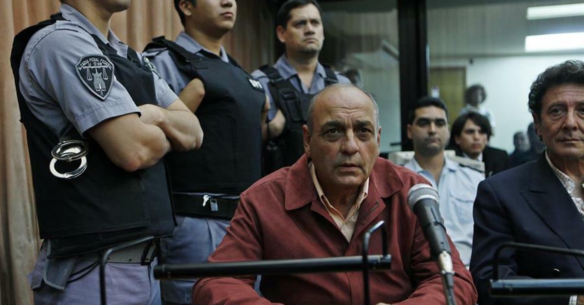 Cadena perpetua para dos policías argentinos por crímenes durante la