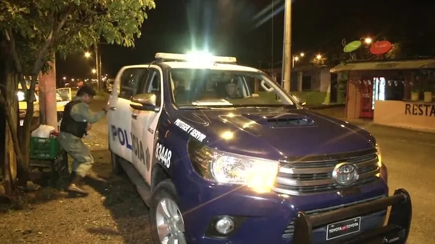 Detienen a supuesto cabo por intentar robar en residencia