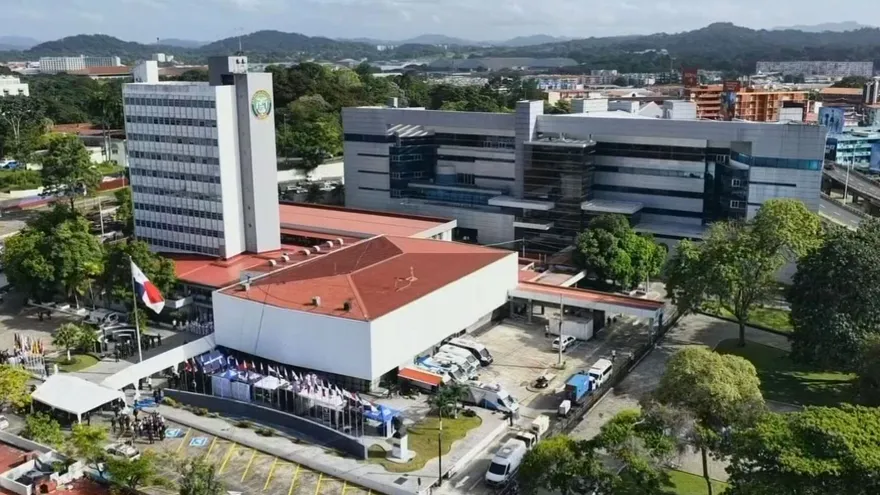 Giro político en la Asamblea: El PRD cambia de estrategia y va por el control de comisiones clave