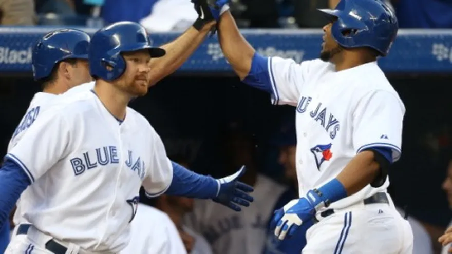 Azulejos vencen a Rockies. Buen relevo de Corpas