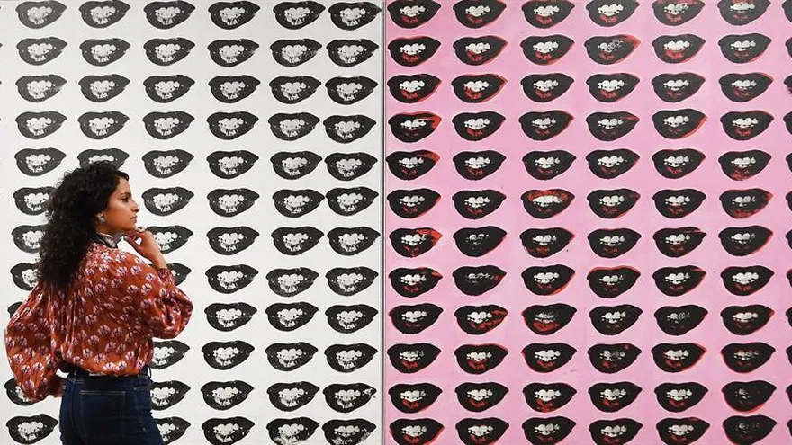 "Andy Warhol", que permanecerá abierta al público desde el 12 de marzo hasta el 6 de septiembre, ofrece la oportunidad de "reflexionar sobre el pasado del artista.