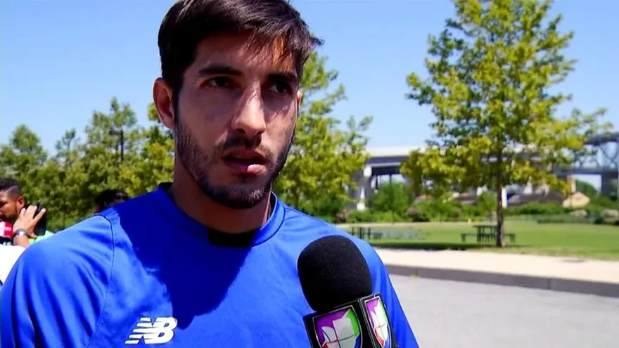 'Gavilán' y 'San Penedo' conversan del partido, por el tercer lugar