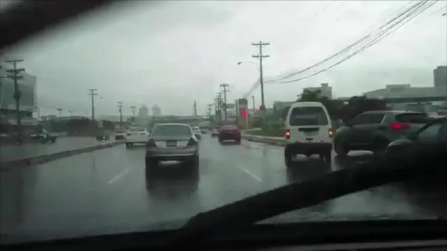 ¿Qué está causando las fuertes lluvias en Panamá?