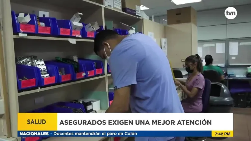 Asegurados claman por una mejor atención en la CSS, médicos denuncian agresiones