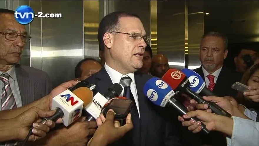 Autorizan conducción de Moncada Luna