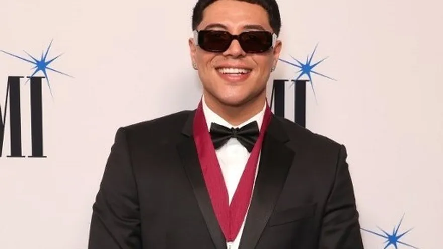 Eduin Caz del Grupo Firme