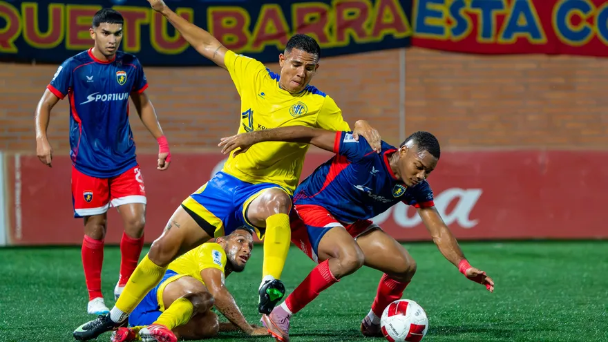 Plaza Amador y Herrera FC se enfrentaron en el COS Sports Plaza