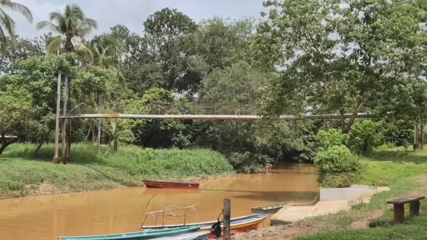 Río Tribique en Veraguas presenta contaminación, pero agua potable de Soná es segura para consumo.