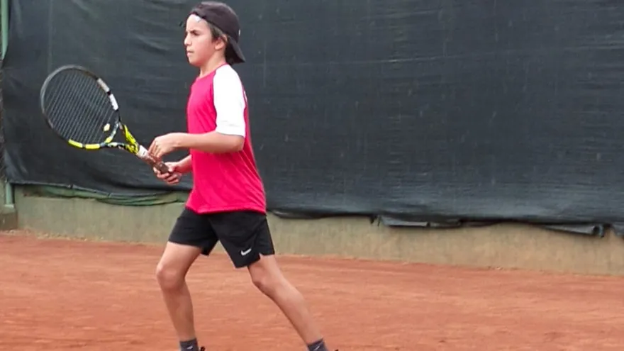 Fabian Pozuelo durate su debut en el Torneo Conteca Panamá 2025