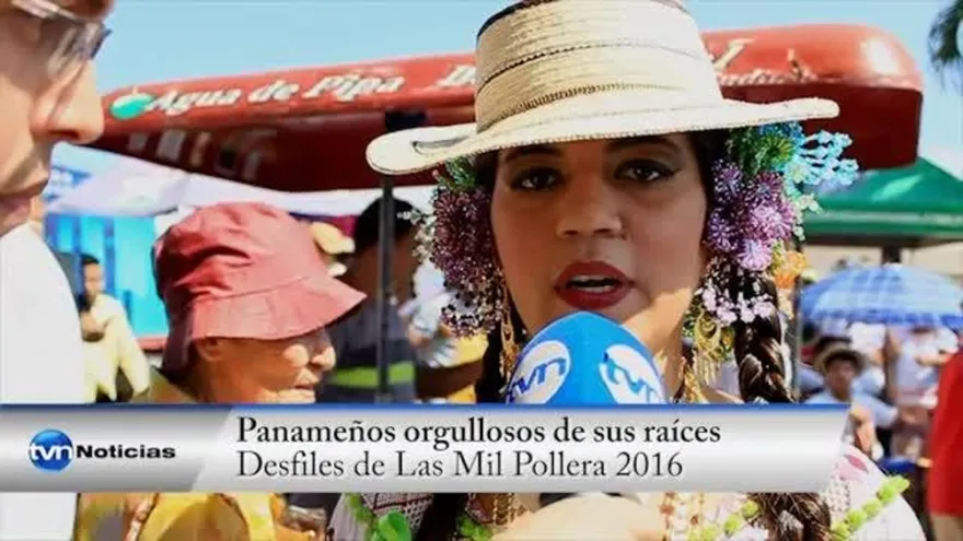 Panameños orgullosos en participar del Desfile de las Mil Polleras