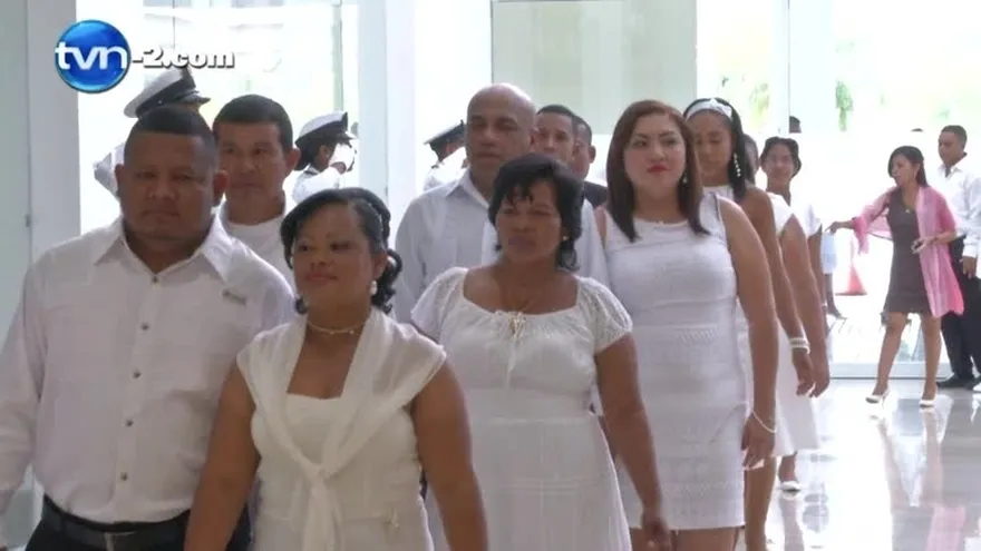 45 parejas contraen matrimonios en bodas públicas en San Miguelito