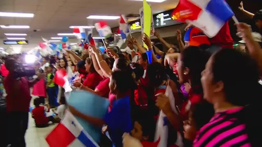 Llegada de la selección campeona sub-10