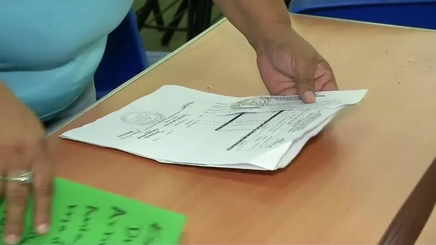 Cuestionan promedio  para obtener la Beca Universal