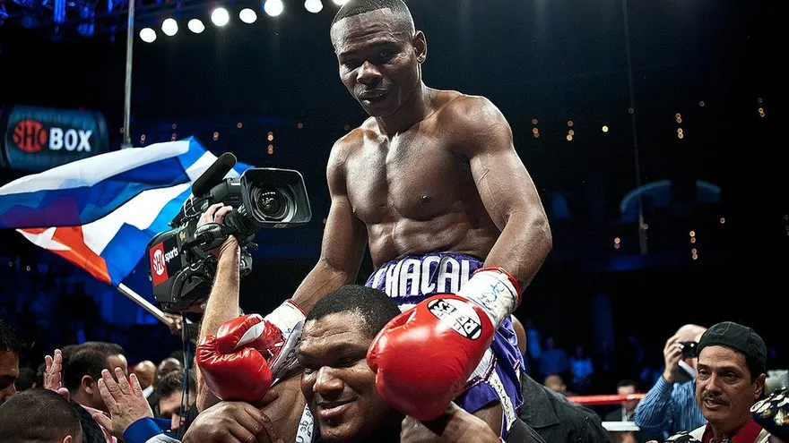 Ringondeaux vs Flores se definirá en subasta.