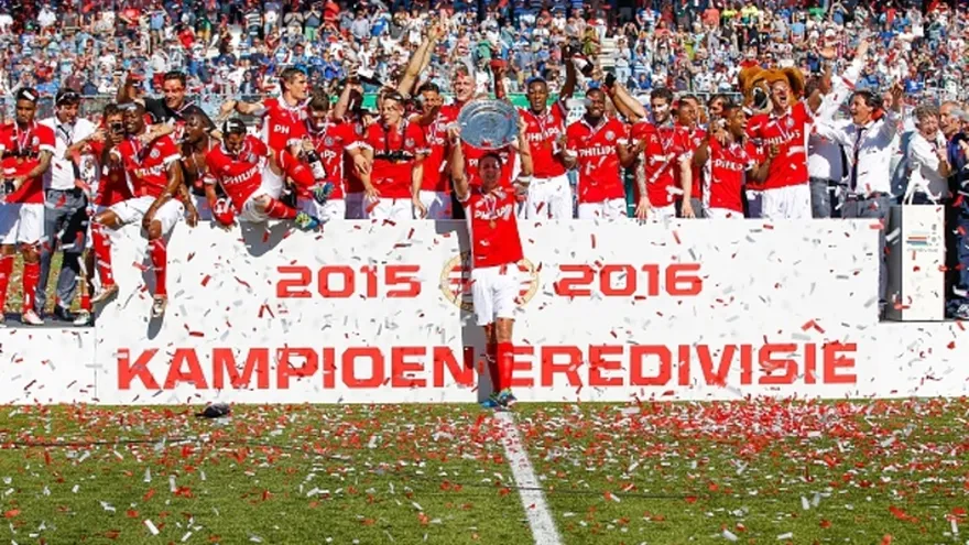 El PSV es bicampeón de la liga de Holanda