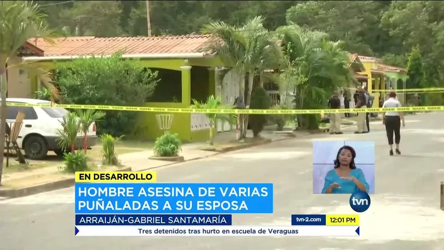 Hombre asesina de varias puñaladas a su esposa