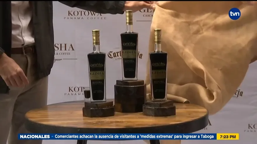 Presentan nuevo producto de Carta Vieja