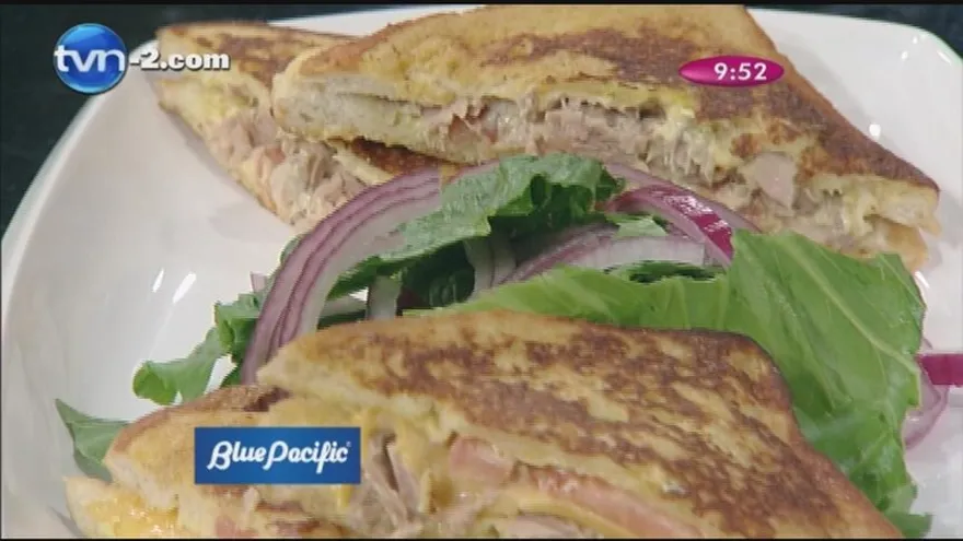 Sándwich de Omelete de Atún