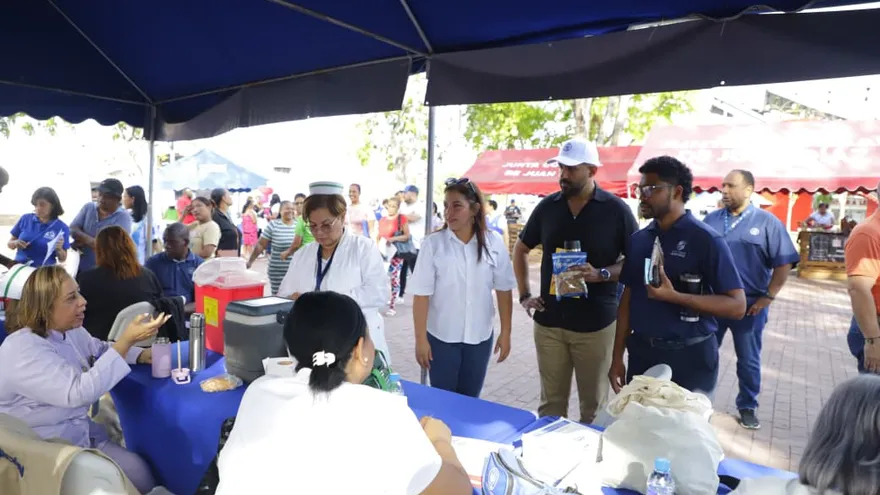 Personal de la CSS en una jornada de salud