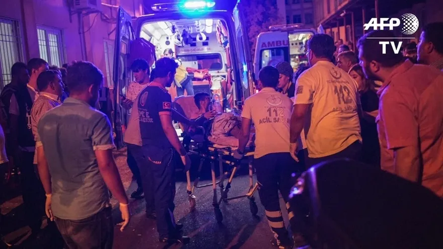 51 muertos en Turquía por ataque de niño kamikaze