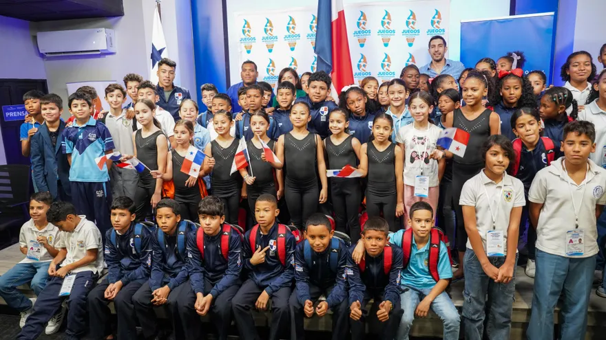 Integrantes de la delegación de de Panamá para los Juegos Codicader Nivel Primario 2025
