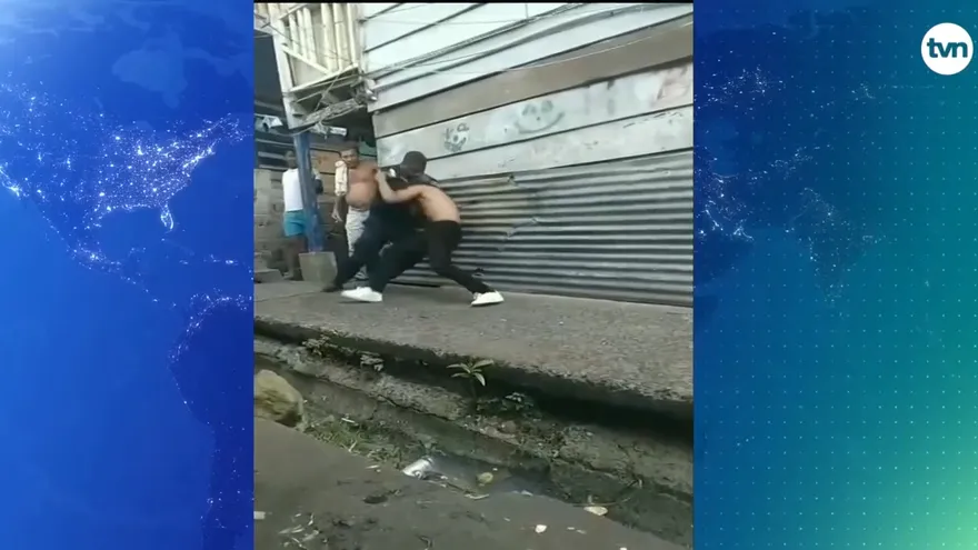 Pelea entre un policía y un ciudadano genera reacciones