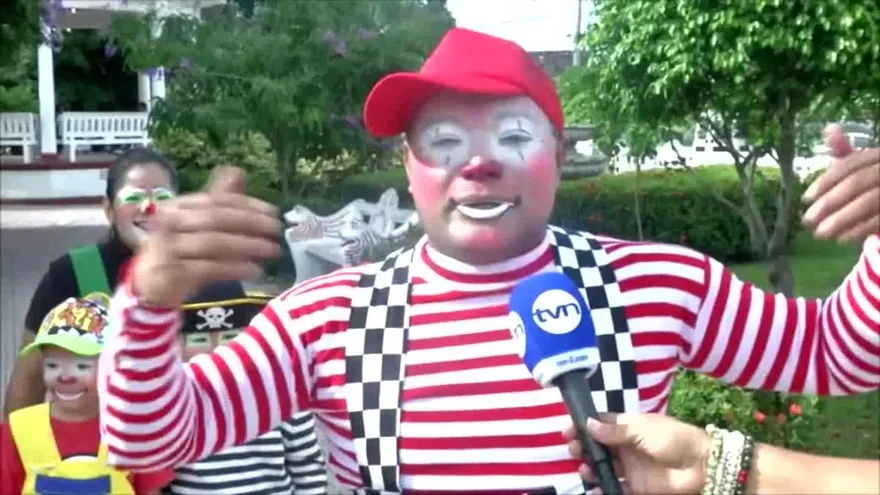 Los payasos se preparan para celebrar su día