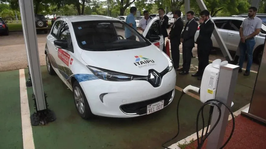 Paraguay ingresa a la “ruta verde” de autos eléctricos
