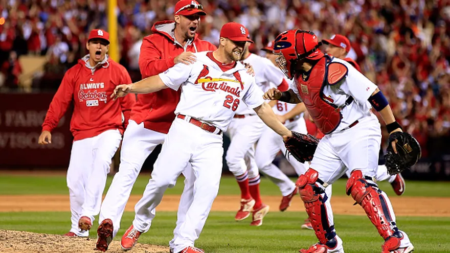 Cardenales sacan de la fiesta a los Dodgers