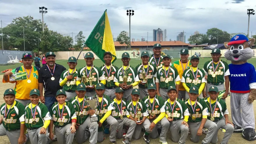 Vaqueritos se coronan campeones del béisbol nacional sub-12.