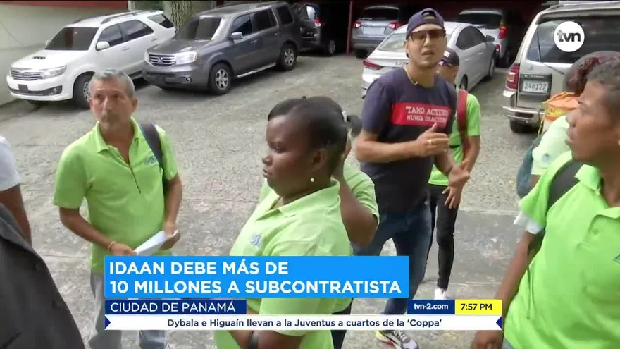 Lectores de medidores protestan por falta de pago