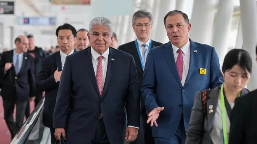 Llegada del presidente Mulino y su equipo de trabajo a Japón