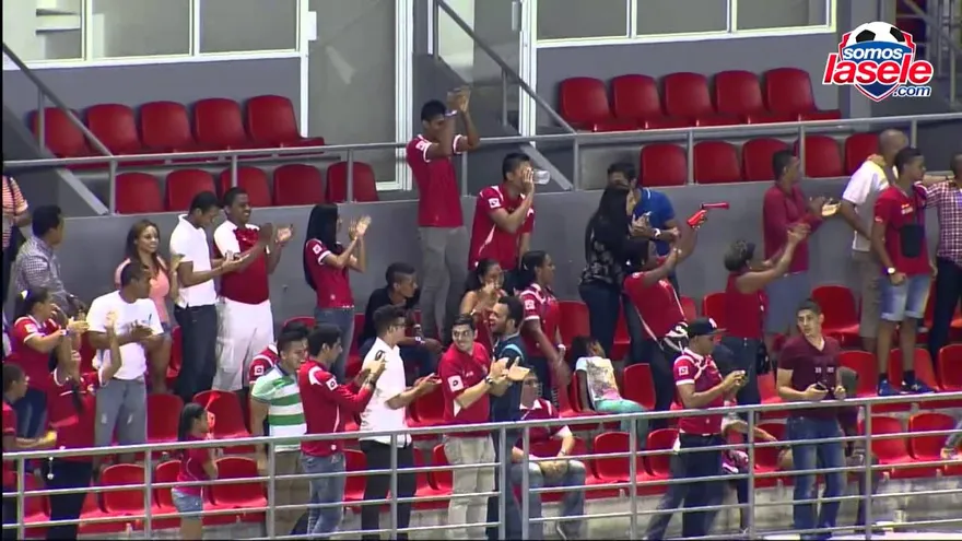 Panamá se impuso 4-0 a Costa Rica