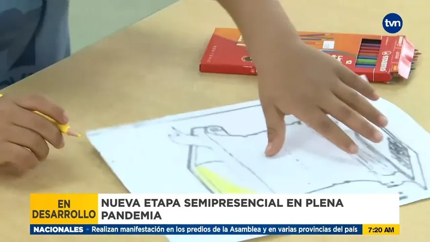 Avanzan clases semipresenciales en varios colegios del país