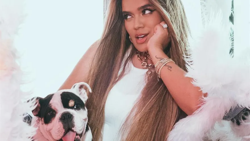 Fotografía cedida por Universal Music Latin Entertainment que muestra a la cantante colombiana Karol G.