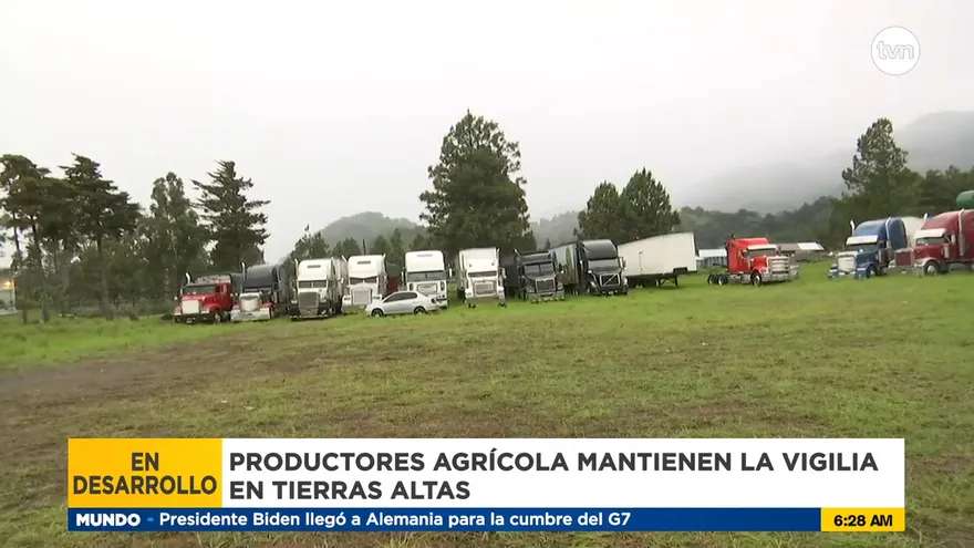 Transportistas de carga agrícola permanecen en vigilia en Tierras Altas